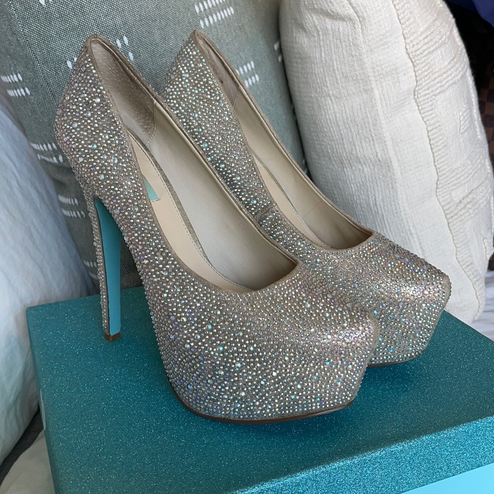 Betsey Johnson studded pumps